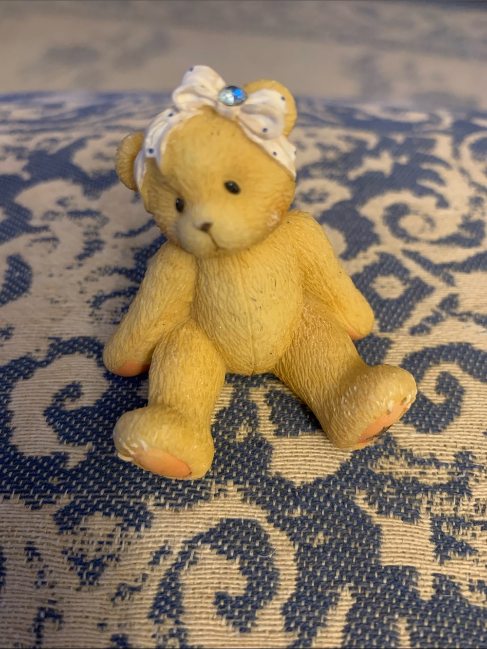 Avon Cherished Teddies December Bear Figurine Enesco 1998